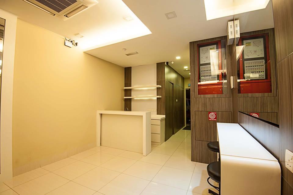 Seven Hotel Putatan Ngoại thất bức ảnh