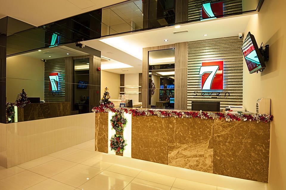 Seven Hotel Putatan Ngoại thất bức ảnh