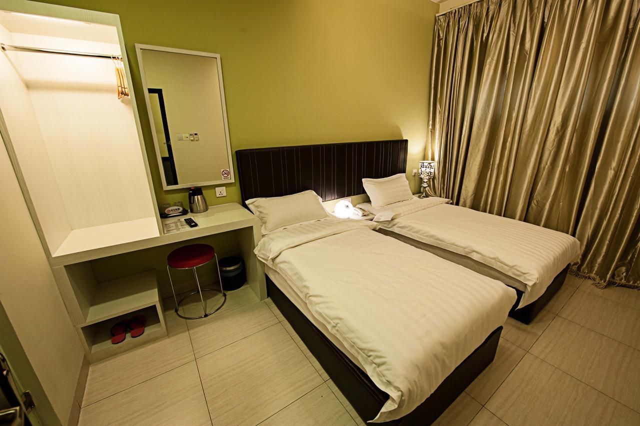 Seven Hotel Putatan Ngoại thất bức ảnh